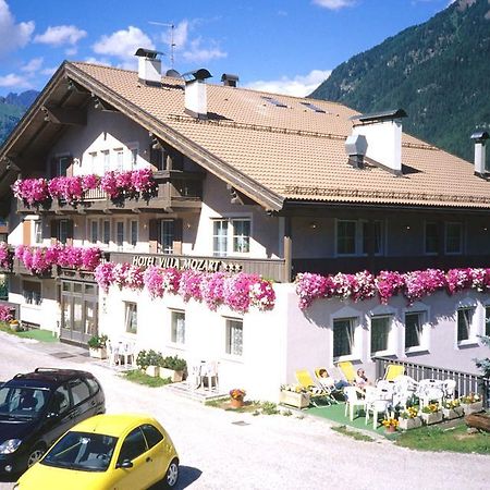 Hotel Villa Mozart Pozza di Fassa Exterior foto