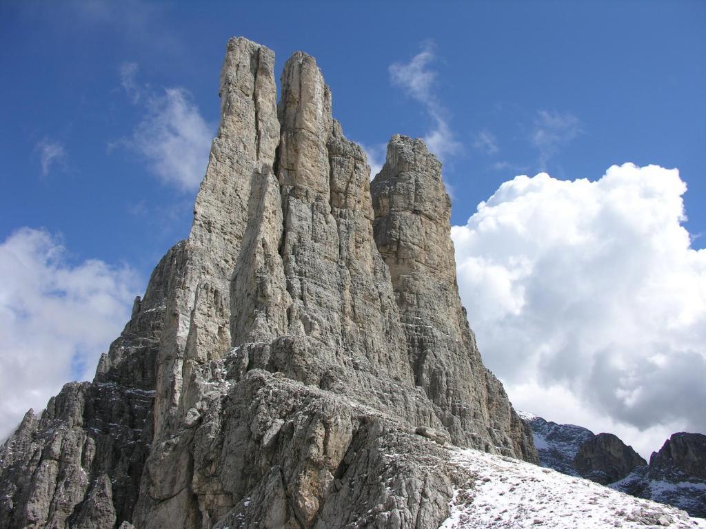 Hotel Villa Mozart Pozza di Fassa Exterior foto